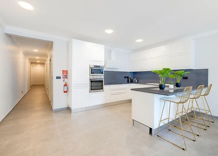 Art Deco Luxury Apartment, Location By Buena Vista Apartman *