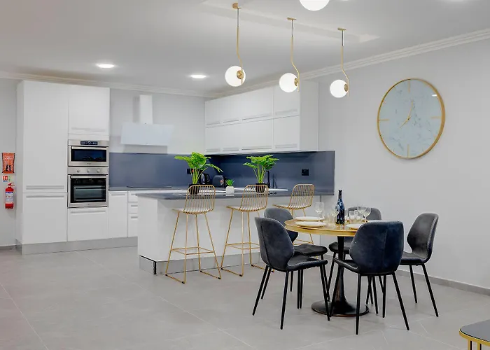 Art Deco Luxury Apartment, Location By Buena Vista Apartman